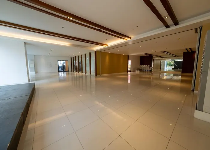 Grand Riviera By Reddoorz Hotel Manila
