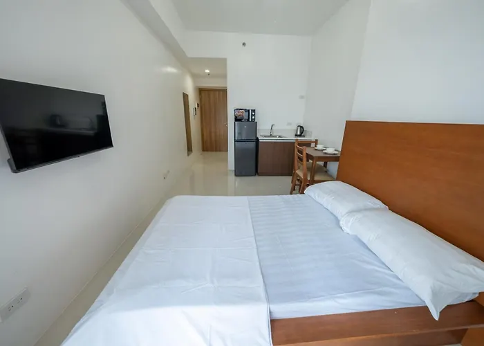 Hotel Grand Riviera By Reddoorz