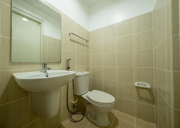 Grand Riviera By Reddoorz Hotel Manila