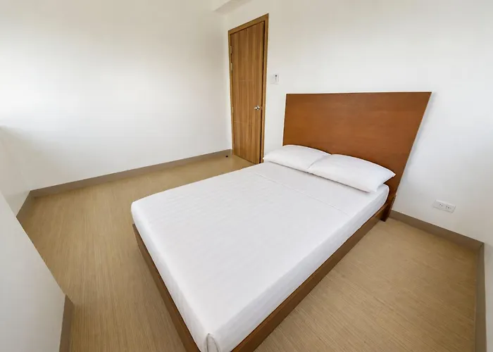 Hotel Grand Riviera By Reddoorz *